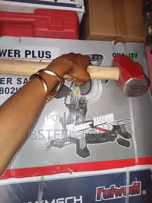 Size 12 Sledge Hammer – Heavy-Duty Striking Tool