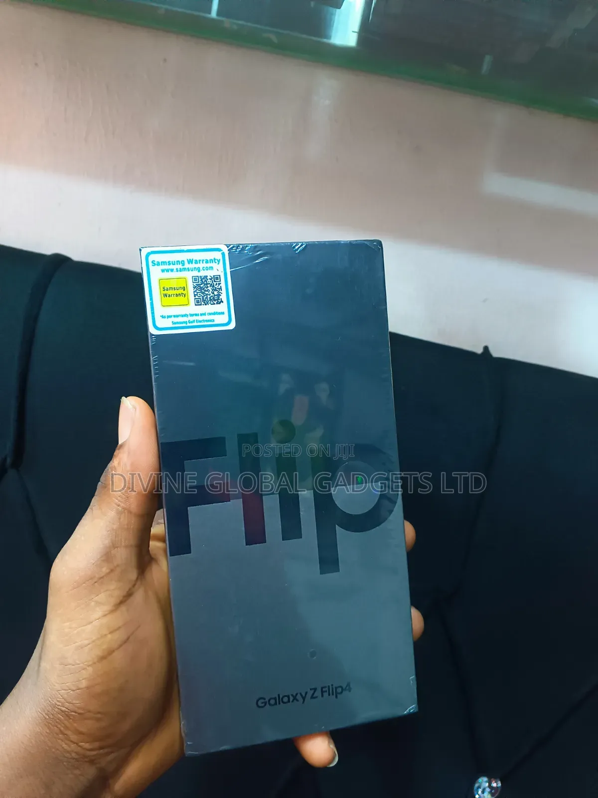 New Samsung Galaxy Z Flip4 256 GB Pink