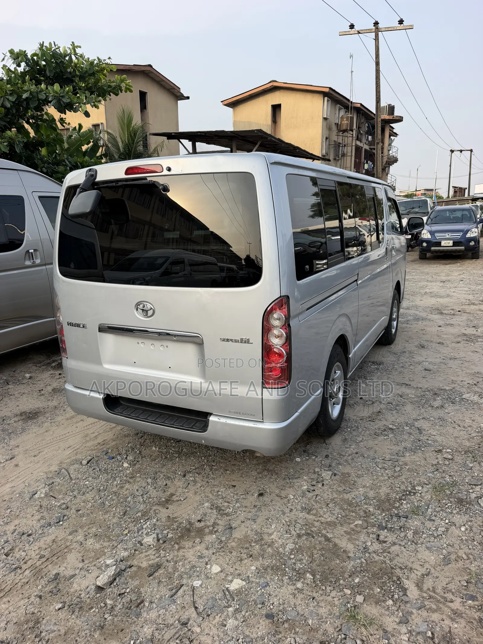 Toyota HiAce 2013 Silver