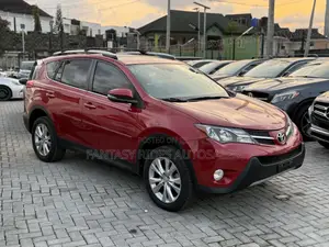Toyota RAV4 Limited 4dr SUV AWD (2.5L 4cyl 6A) 2015 Red
