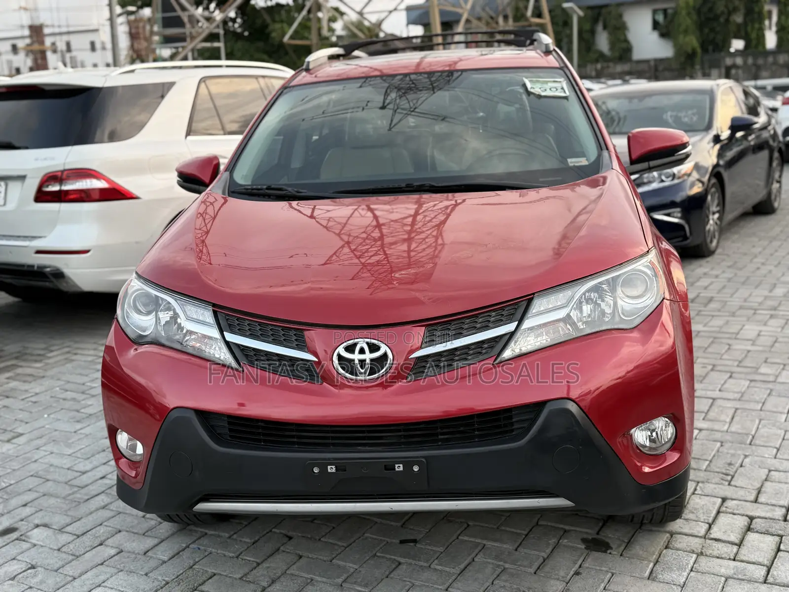 Toyota RAV4 Limited 4dr SUV AWD (2.5L 4cyl 6A) 2015 Red