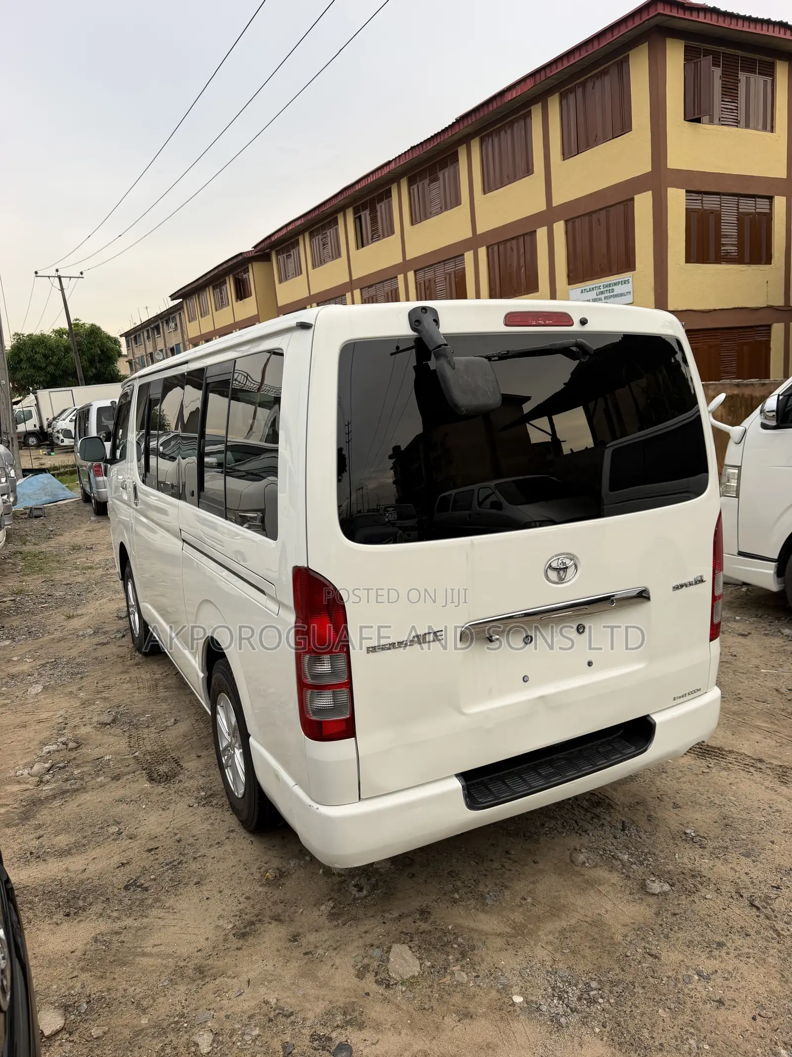 Toyota HiAce 2012 White