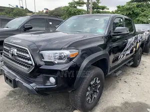 Toyota Tacoma 2018 Black