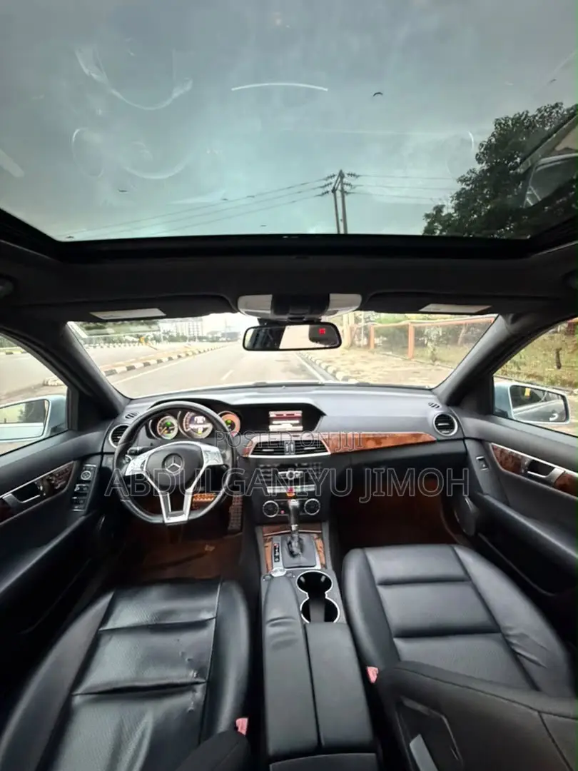 Mercedes-Benz C300 2013