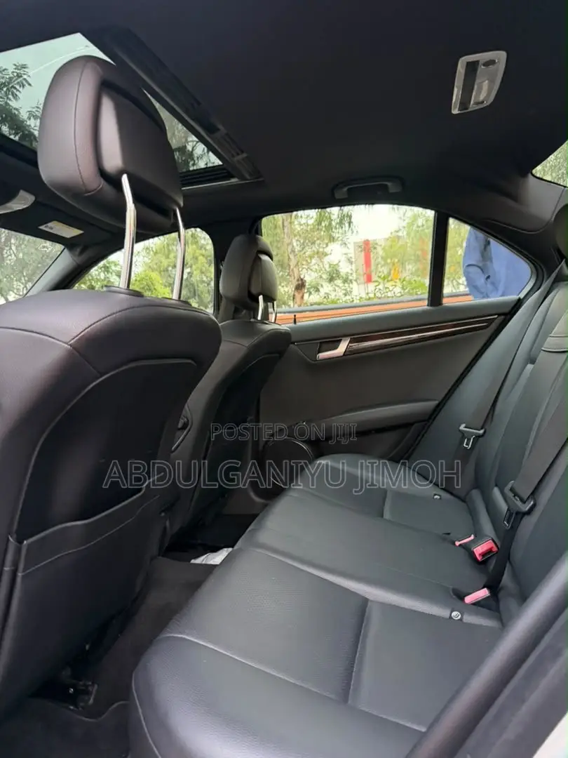 Mercedes-Benz C300 2013