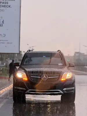 Mercedes-Benz GLK-Class 2014 Black