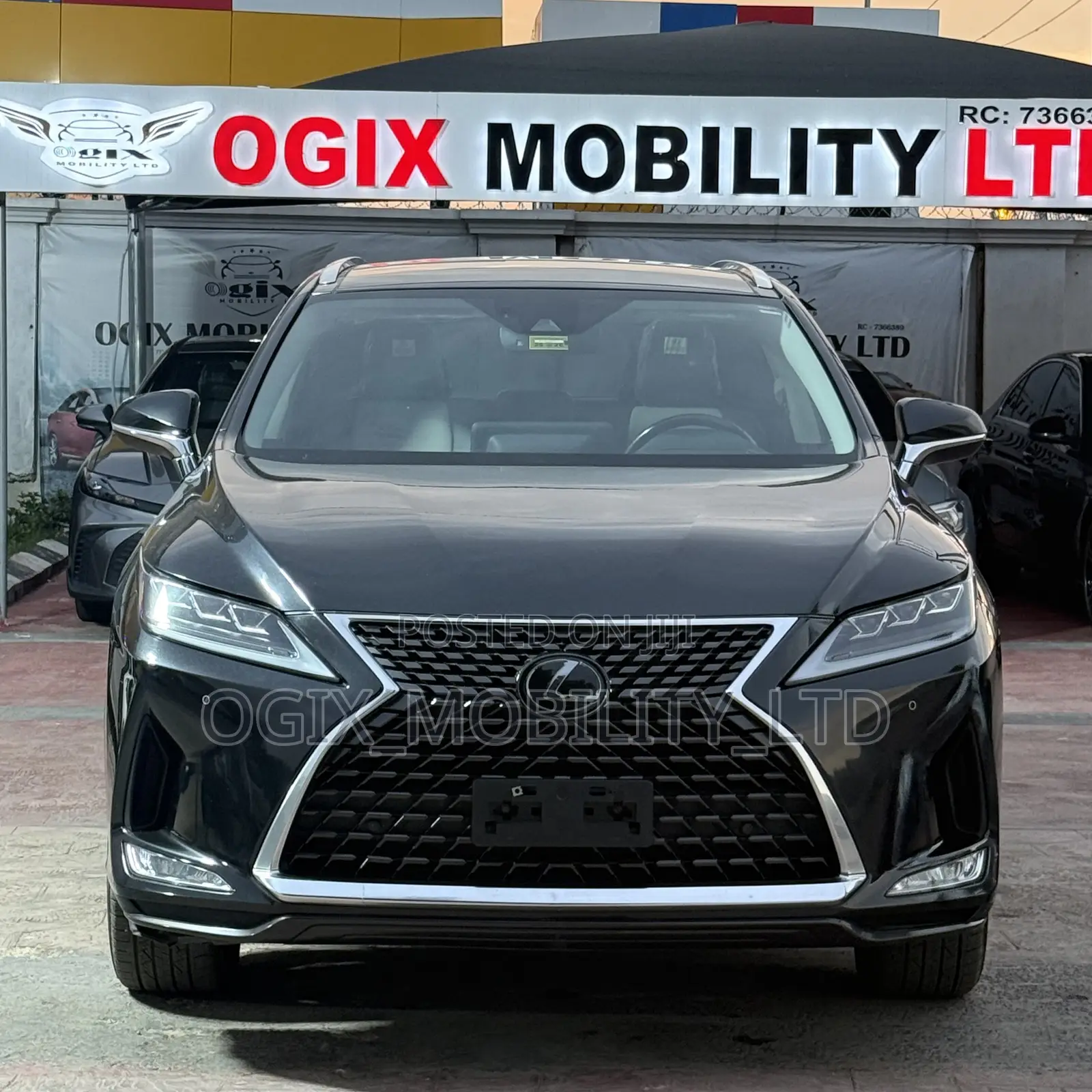 Lexus RX 2022 Black