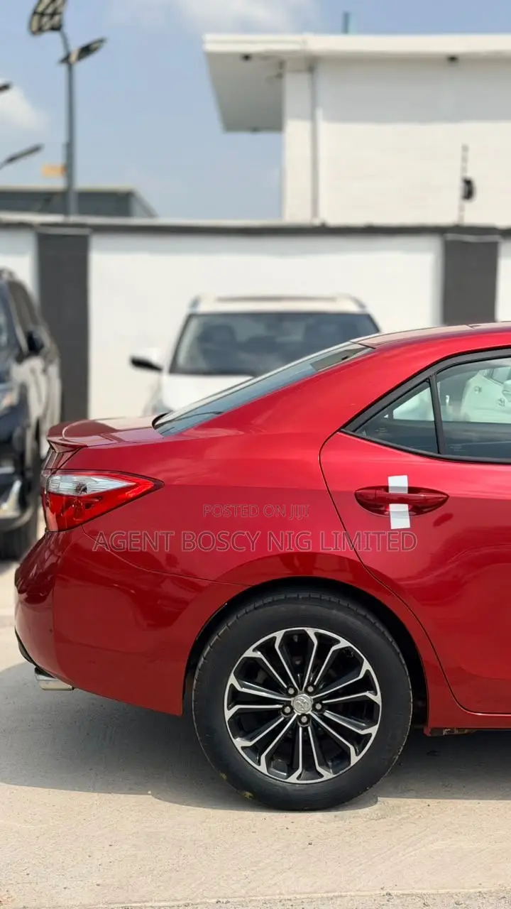 Toyota Corolla S Plus 4dr Sedan (1.8L 4cyl CVT) 2015 Red