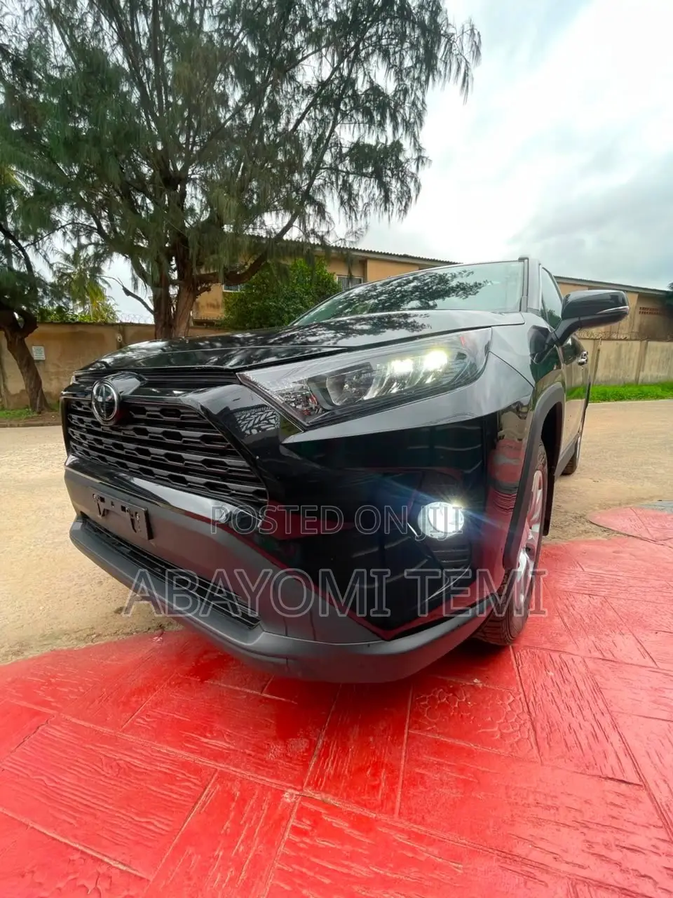 Toyota RAV4 LE 2022 Black