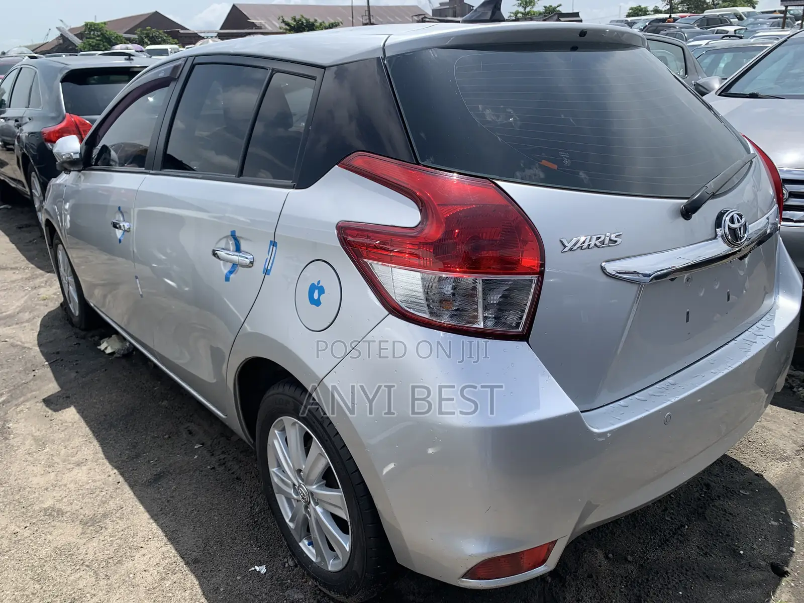 Toyota Yaris 2015 Silver