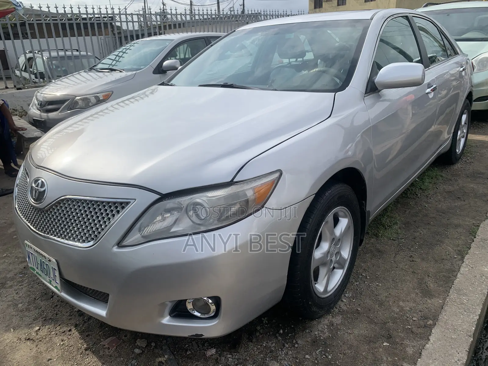 Toyota Camry 2010 Silver