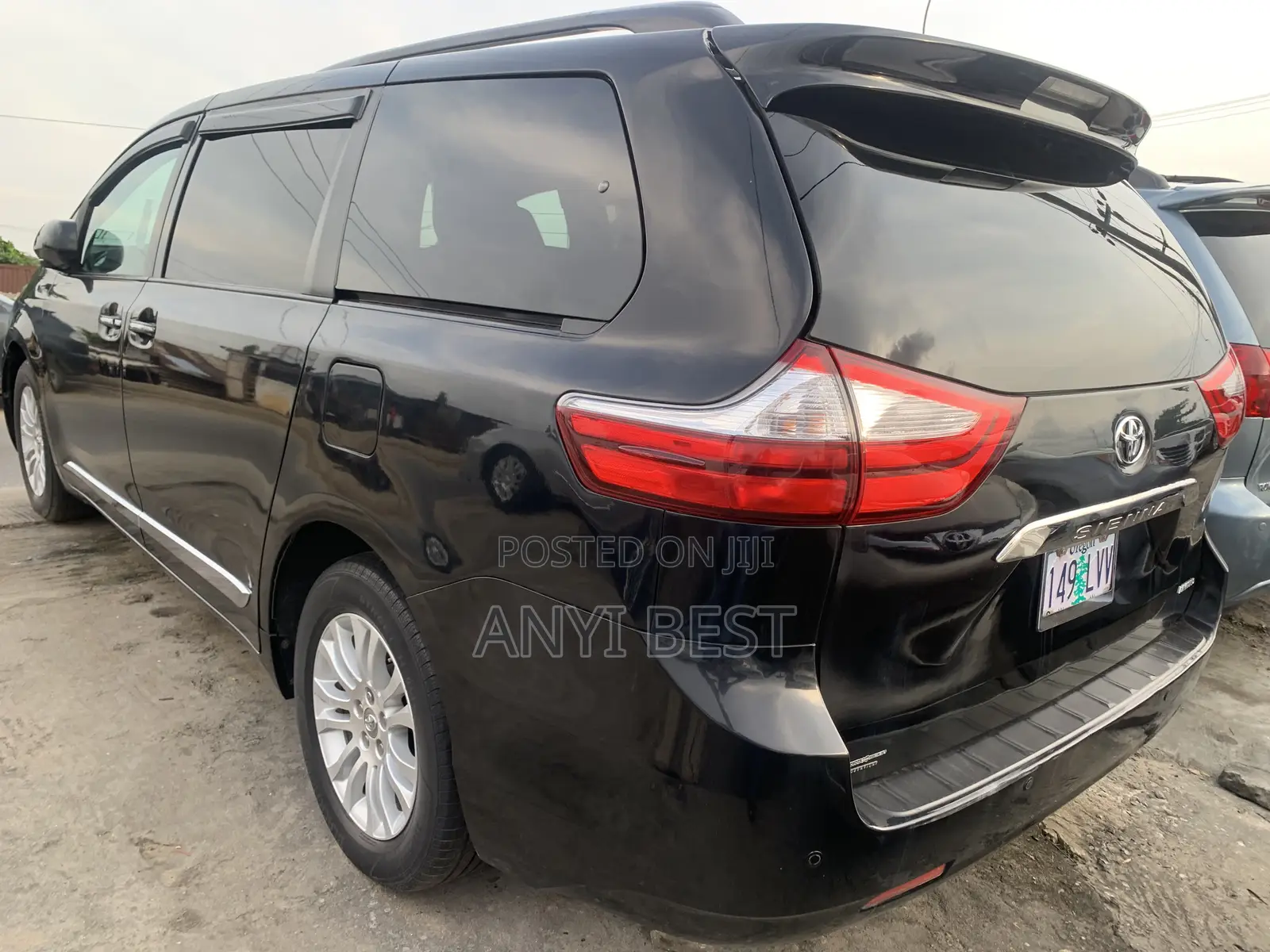 Toyota Sienna 2017 Black