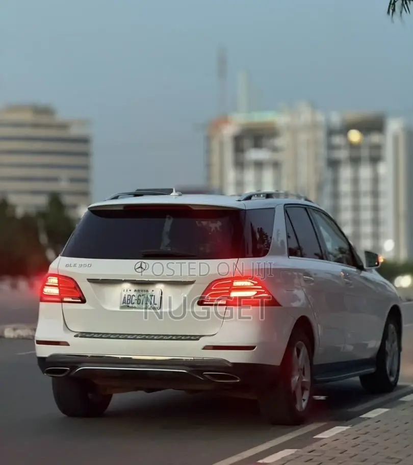Mercedes-Benz GLE-Class 2017 White
