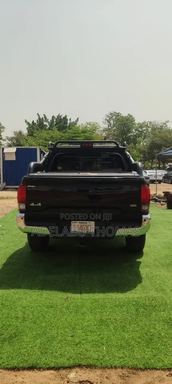 Toyota Tacoma 2020 Black