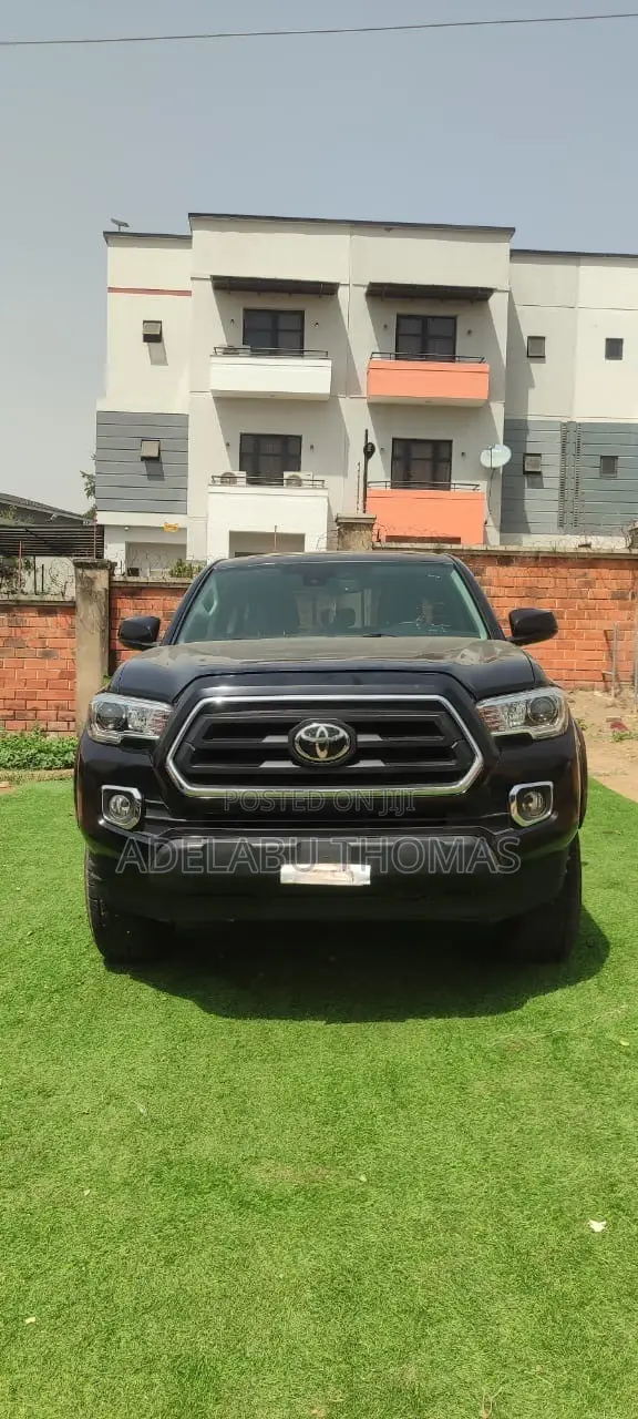 Toyota Tacoma 2020 Black