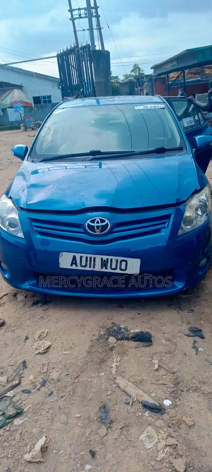 Toyota Auris 2011 Blue