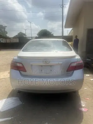 Toyota Camry XLE V6 4dr Sedan (3.5L 6cyl 6AM) 2007 Silver