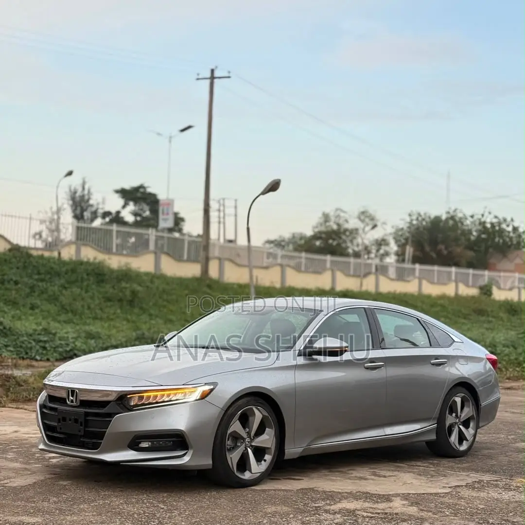 Honda Accord Touring 2.0T 2021 Silver