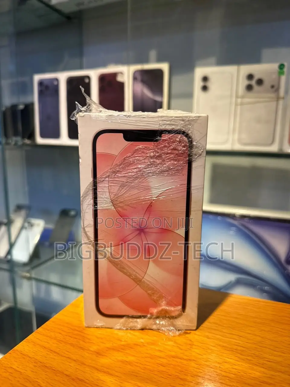 New Apple iPhone 17e 256 GB Pink