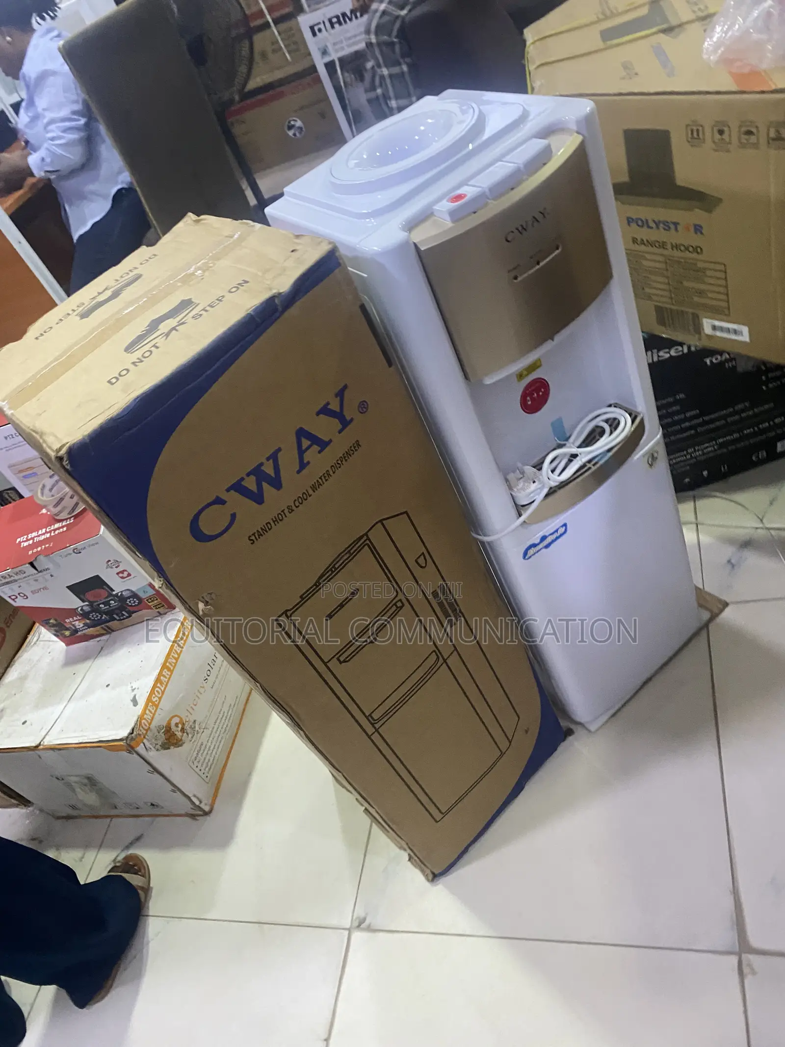 CWAY Stand Hot and Cool Drinking Water Machine