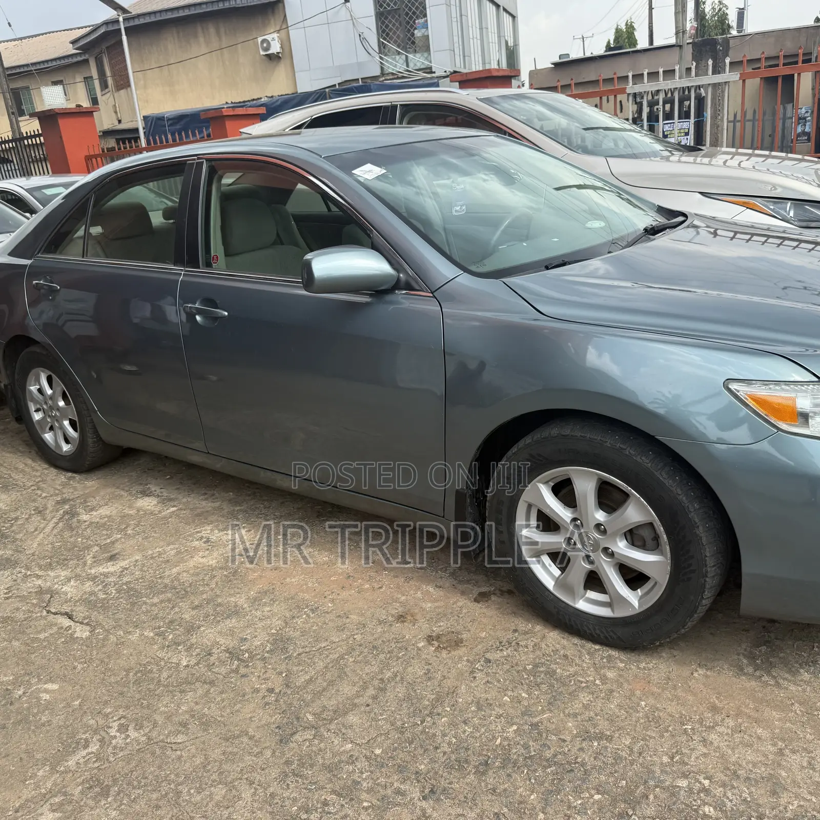 Toyota Camry LE 4dr Sedan (2.5L 4cyl 6A) 2011 Green