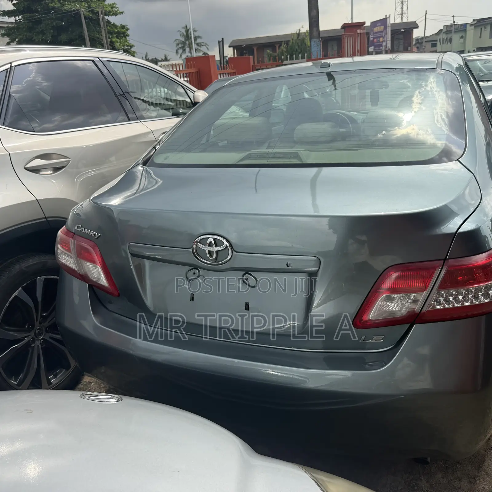 Toyota Camry LE 4dr Sedan (2.5L 4cyl 6A) 2011 Green