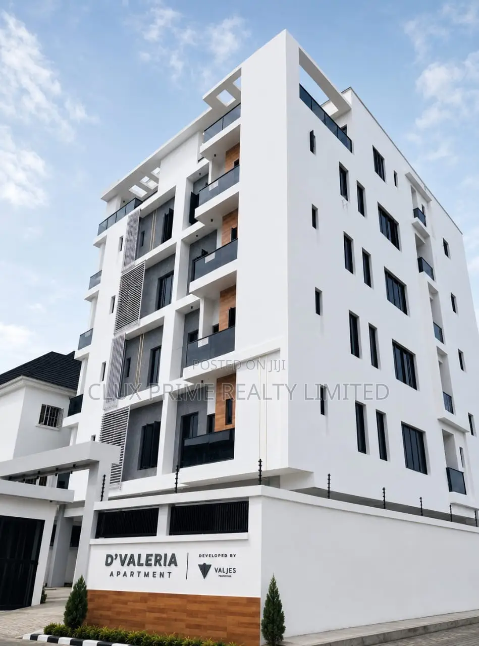 2bdrm Apartment in Lekki Phase 1 for sale