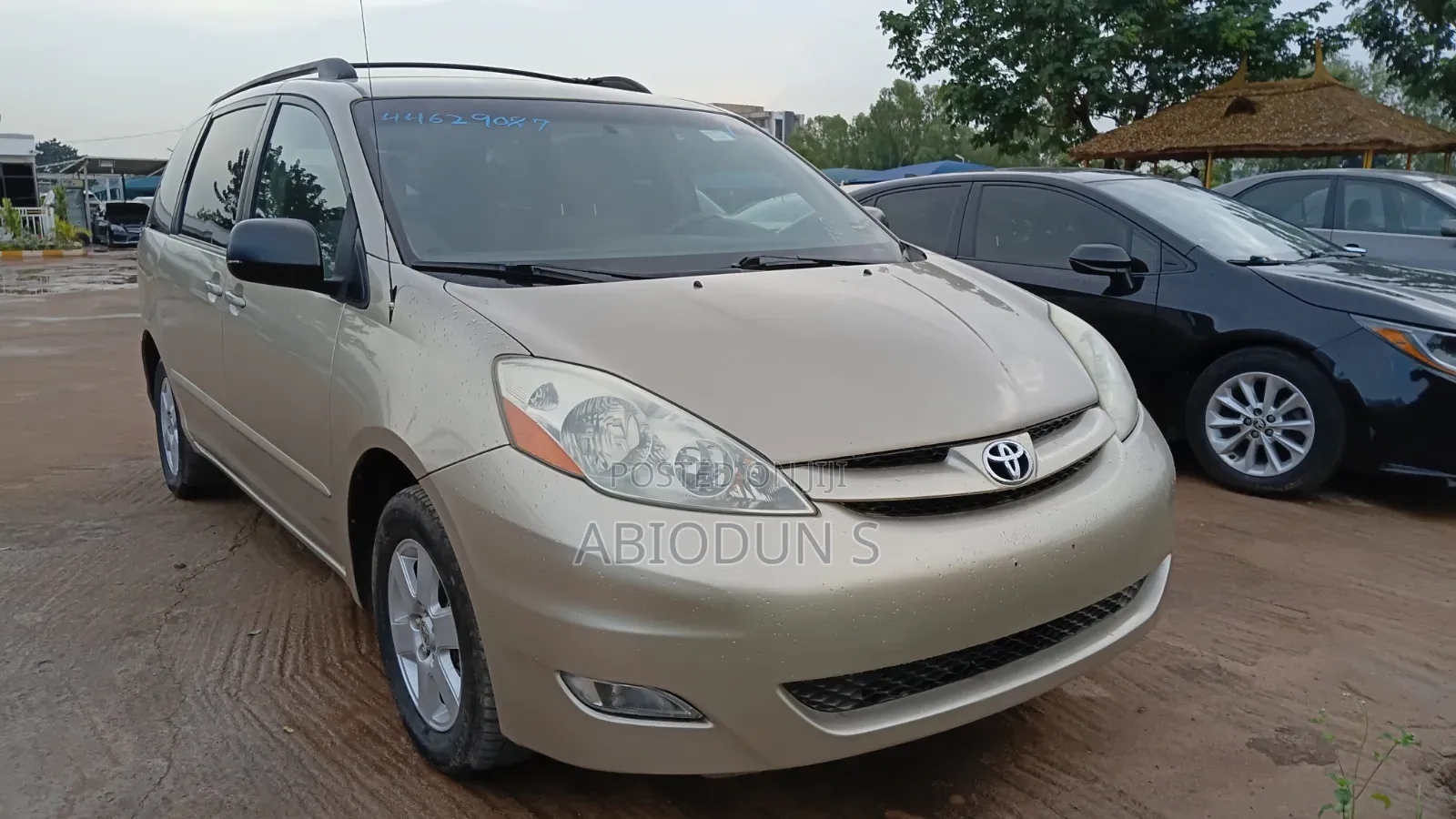 Toyota Sienna LE 4WD 2007 Gold