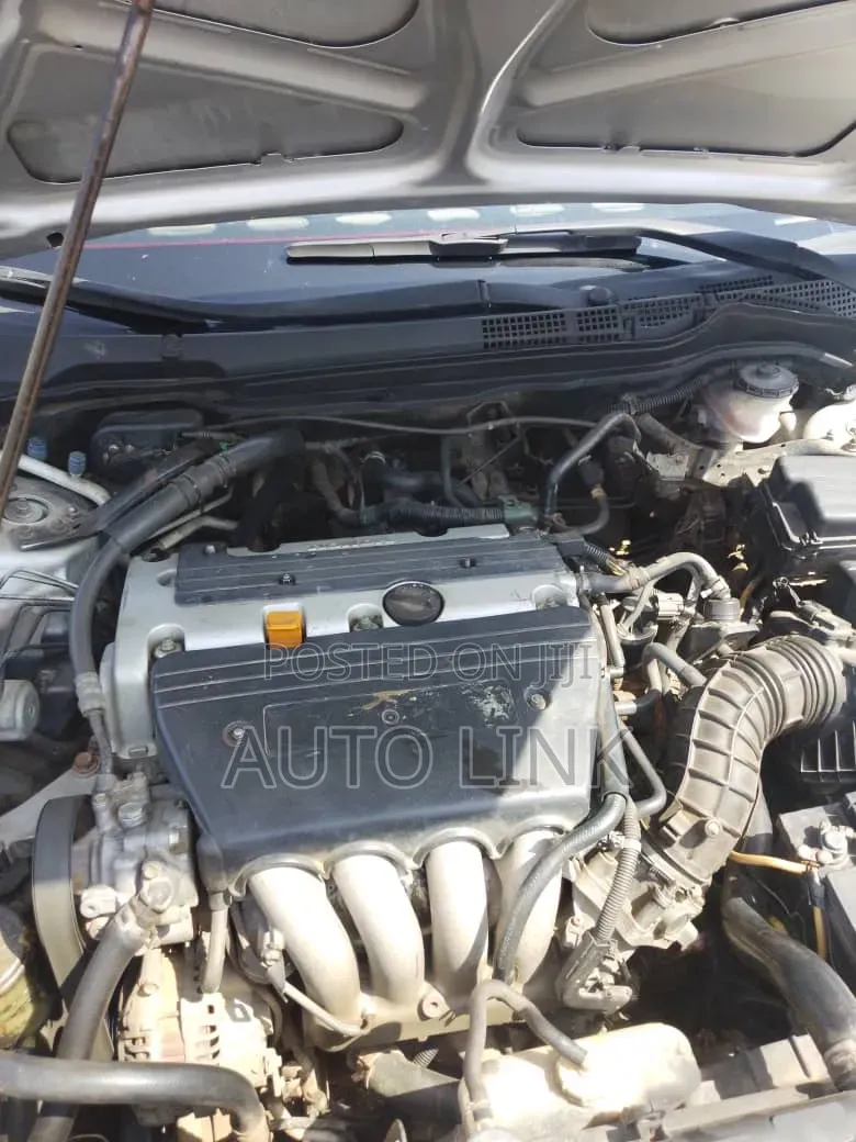 Honda Accord 2005 Silver