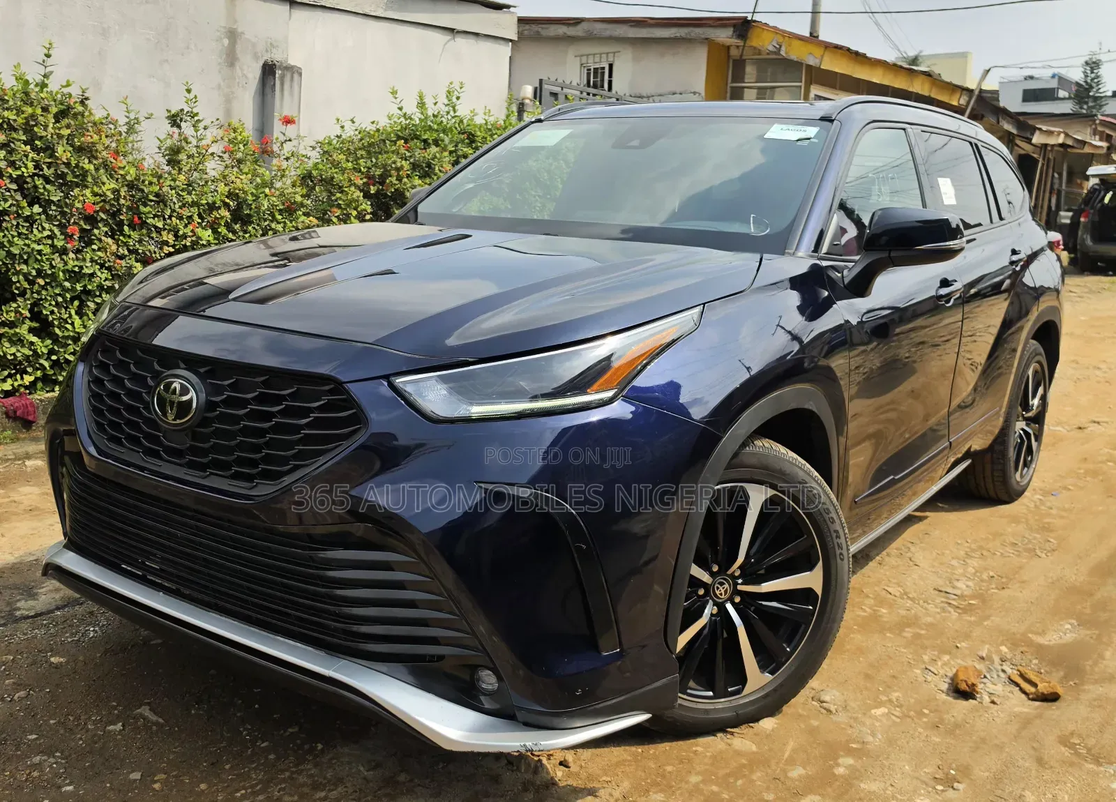 Toyota Highlander XSE 2021 Blue