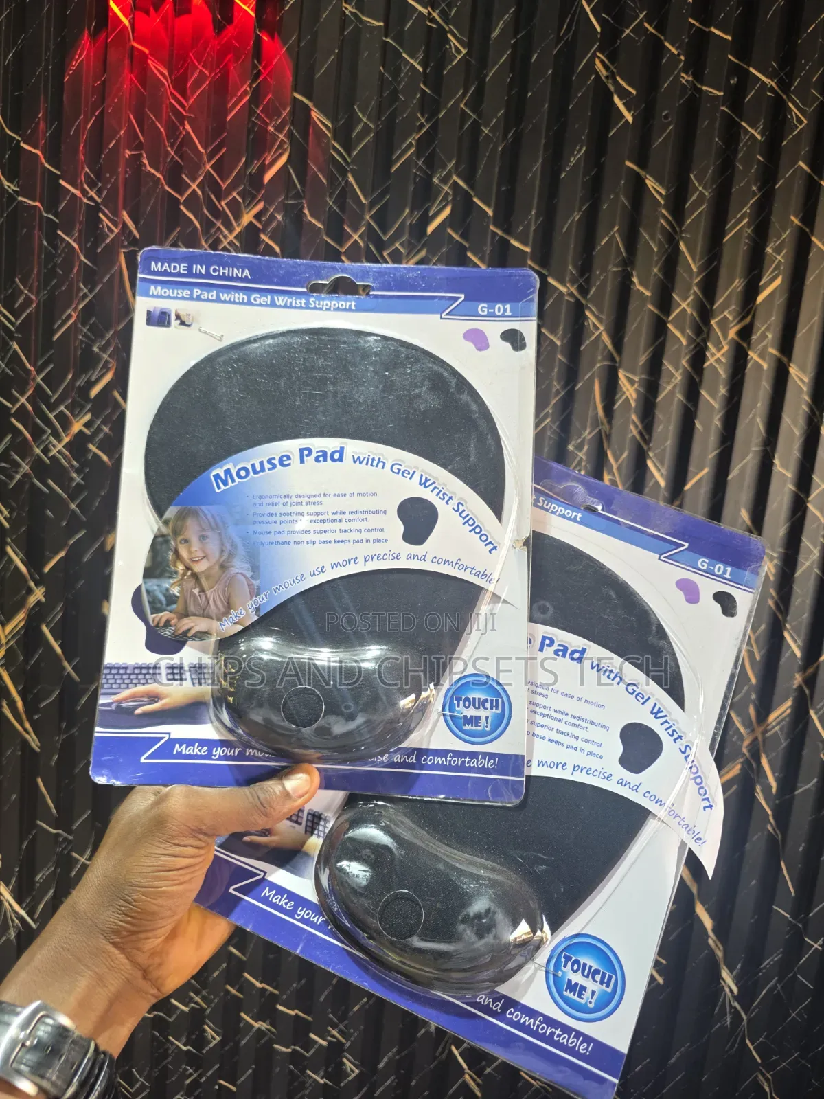 Mouse Pad With Hand Rest Support