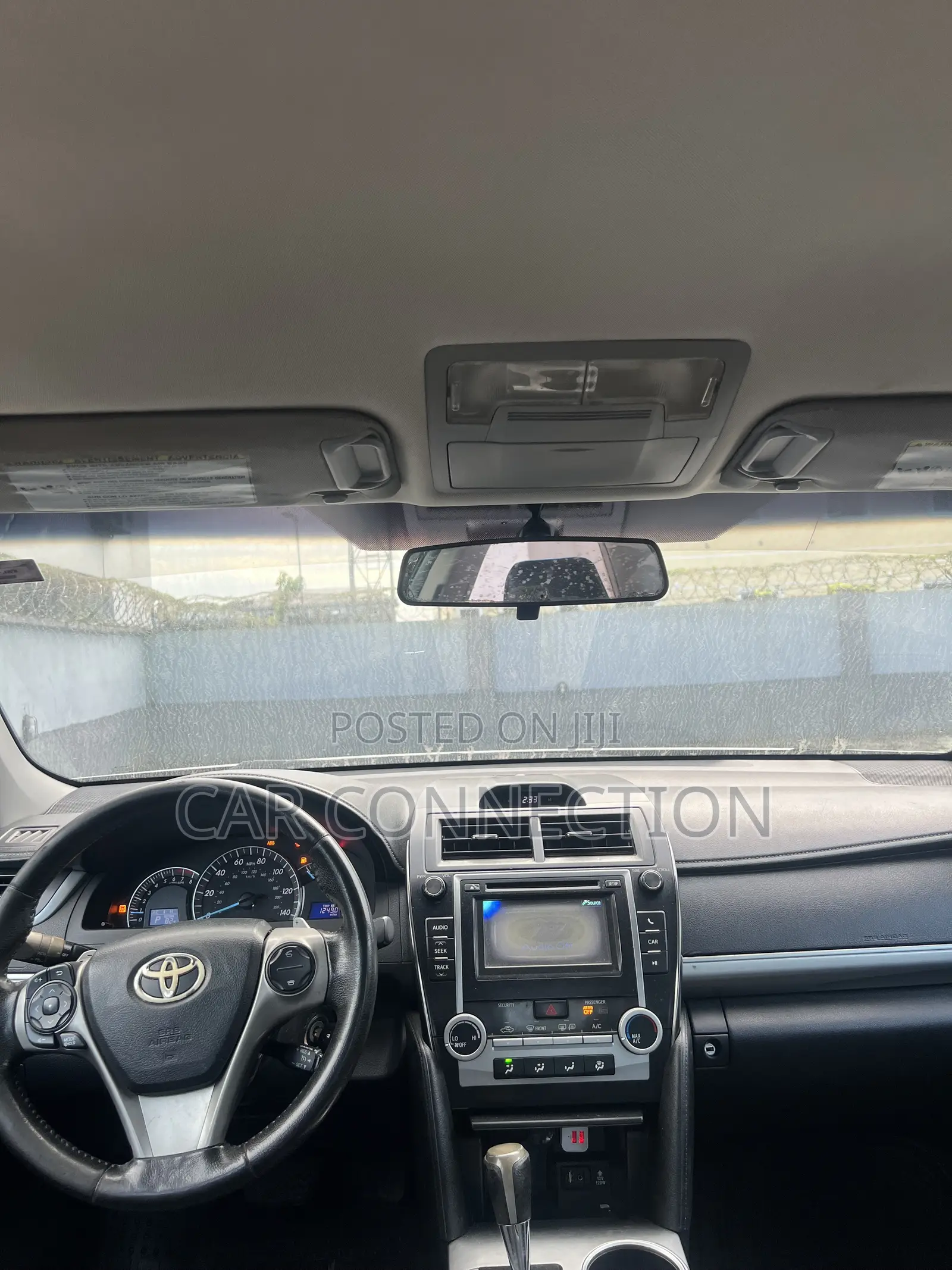 Toyota Camry SE 4dr Sedan (2.5L 4cyl 6A) 2013 Gray