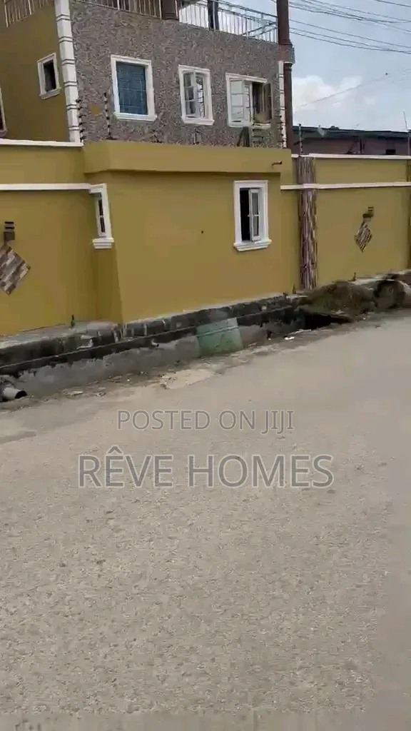 4bdrm Duplex in Ifako for rent