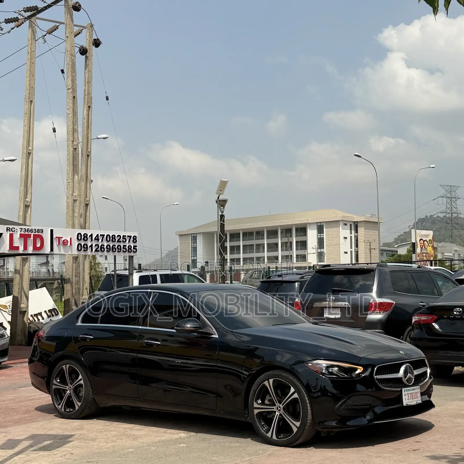 Mercedes-Benz C300 2022 Black
