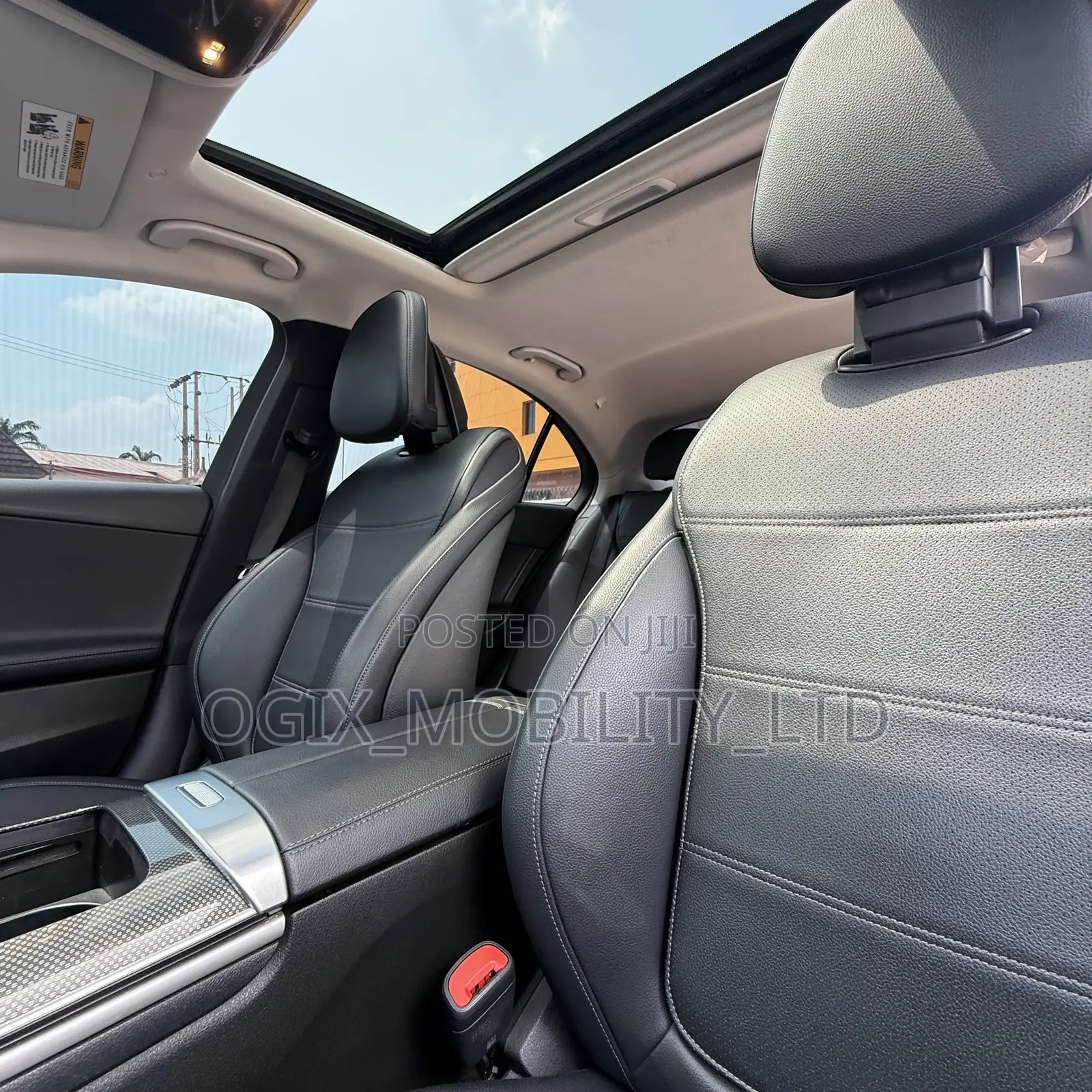Mercedes-Benz C300 2022 Black