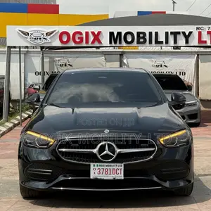 Mercedes-Benz C300 2022 Black