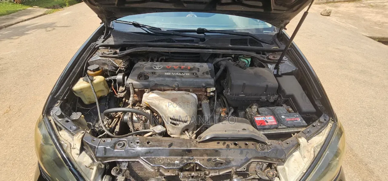 Toyota Camry SE 4rd Sedan (2.4L 4cyl 5M) 2004 Black