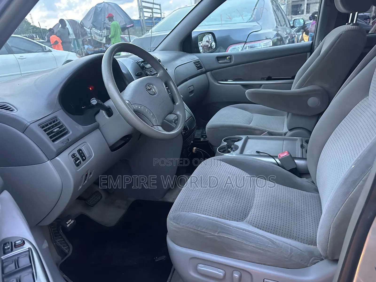 Toyota Sienna 2006 Silver