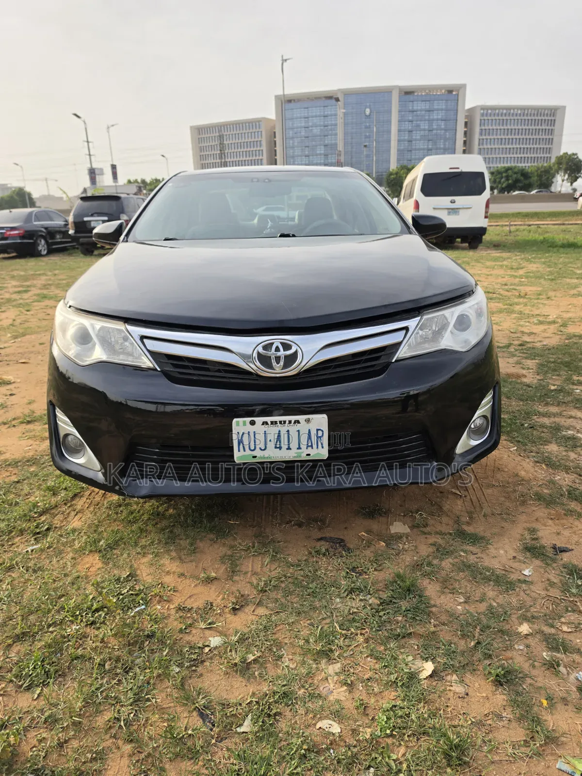Toyota Camry XLE V6 4dr Sedan (3.5L 6cyl 6A) 2013 Black