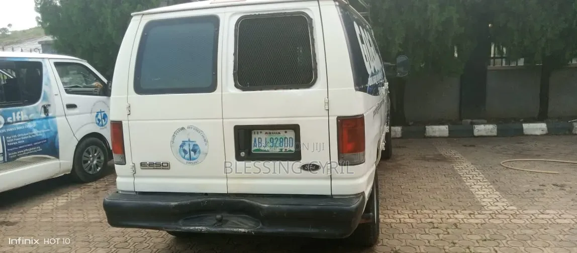 Ford E250 2012 White