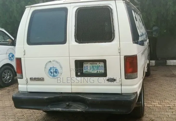 Ford E250 2012 White