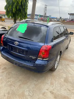 Toyota Avensis 2005 Blue