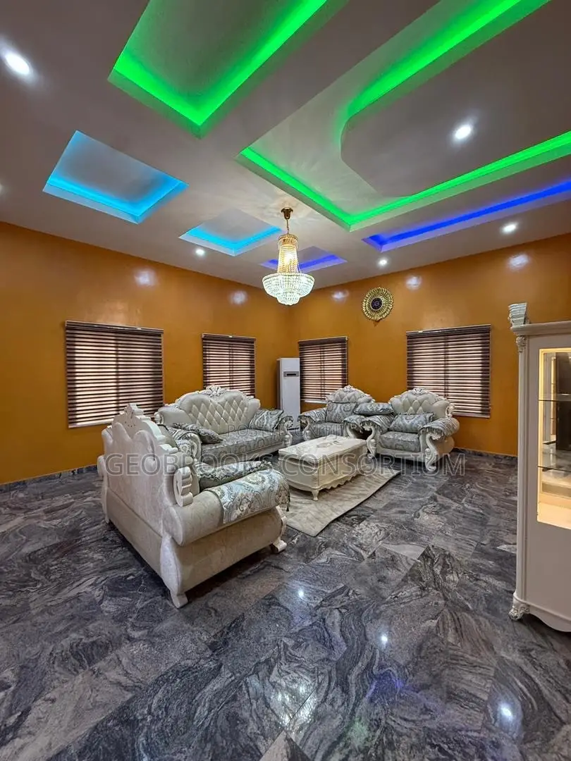 Furnished 5bdrm Mansion in Samonda for sale