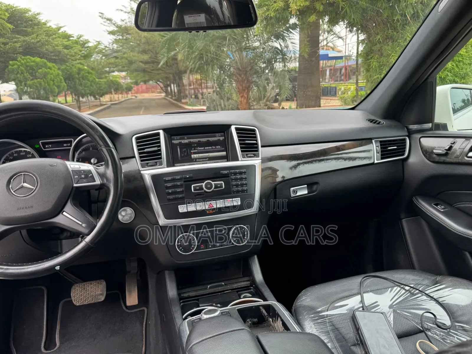 Mercedes-Benz M Class 2014 Off white
