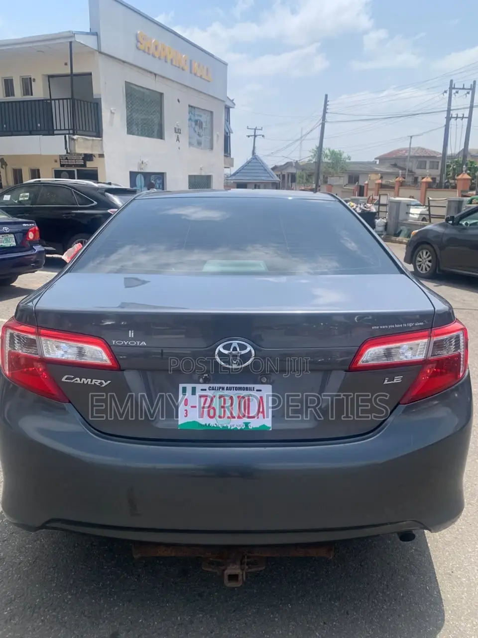 Toyota Camry LE 4dr Sedan (2.5L 4cyl 6A) 2014 Gray