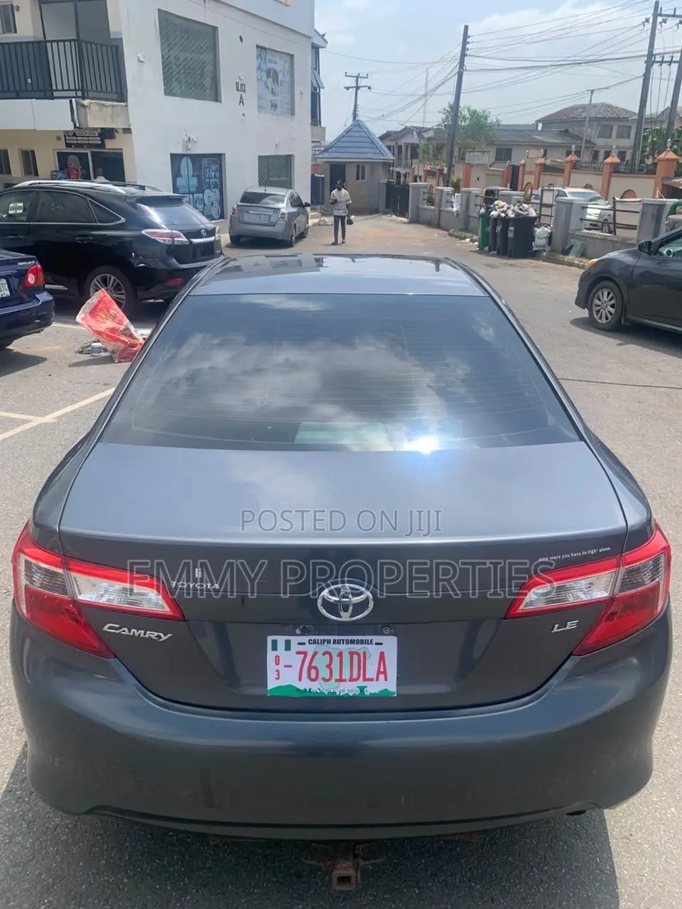 Toyota Camry LE 4dr Sedan (2.5L 4cyl 6A) 2014 Gray
