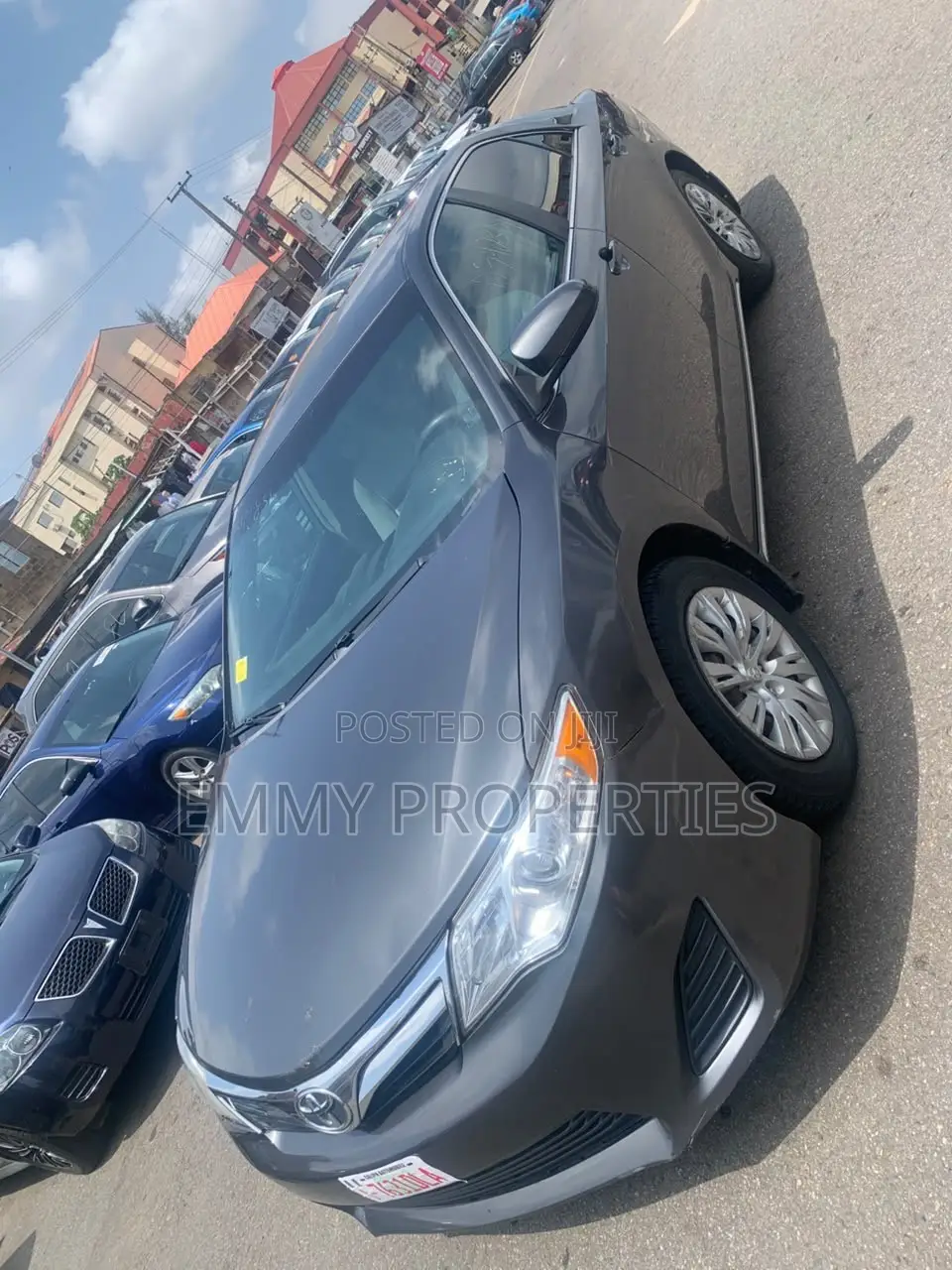 Toyota Camry LE 4dr Sedan (2.5L 4cyl 6A) 2014 Gray