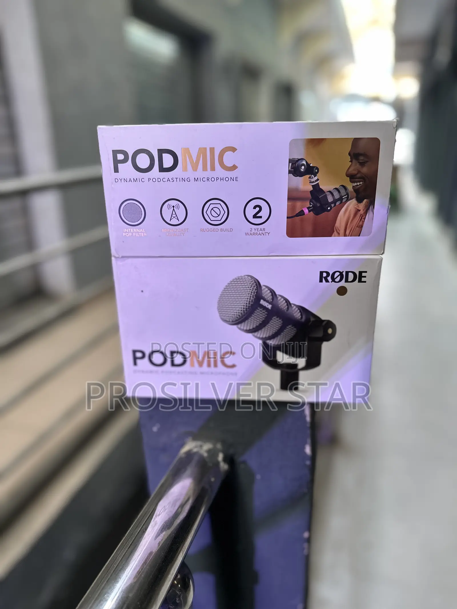RØDE PODMIC – Dynamic Podcasting Microphone