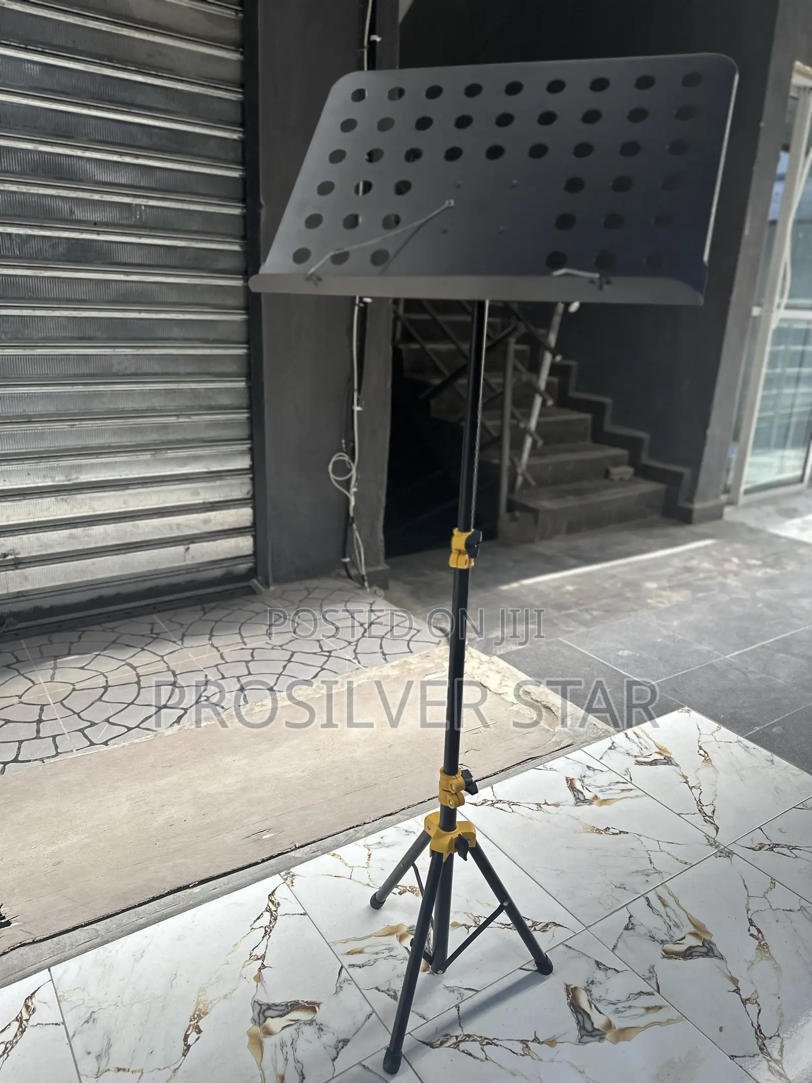 Professional Adjustable Music Stand With Tripod Base