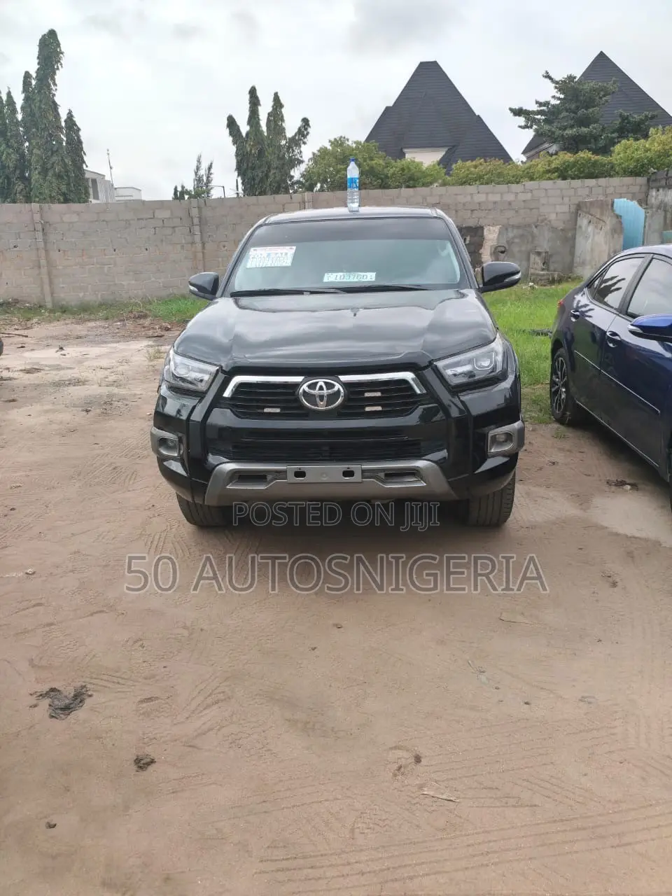 Toyota Hilux SR5 2014 Black